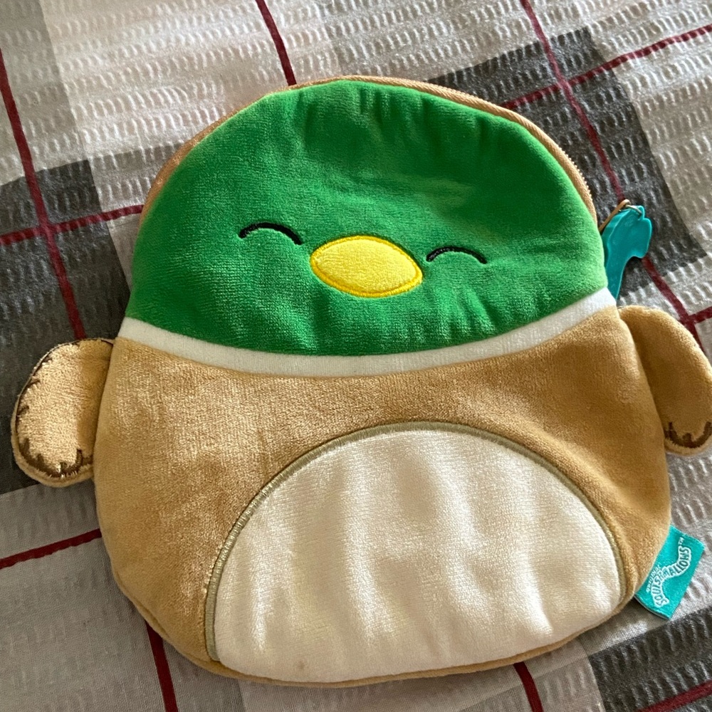 Squishmallows Padded Zip Top Avery Plush Bag